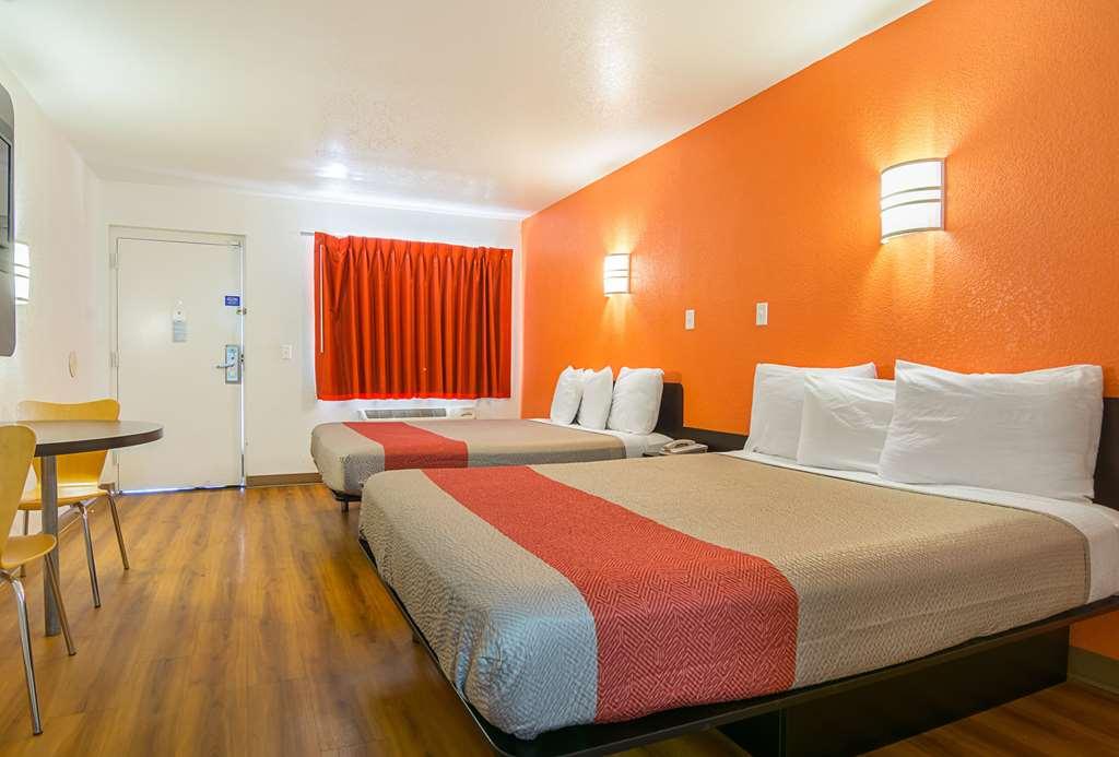 Prado del Sol Motel 6 Chandler חדר תמונה